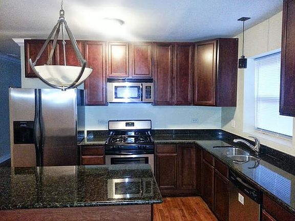 5th image of 4627 S Drexel Blvd #31