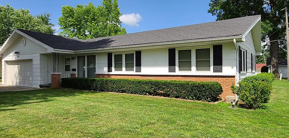 1st image of 4 Kirkwood Ln