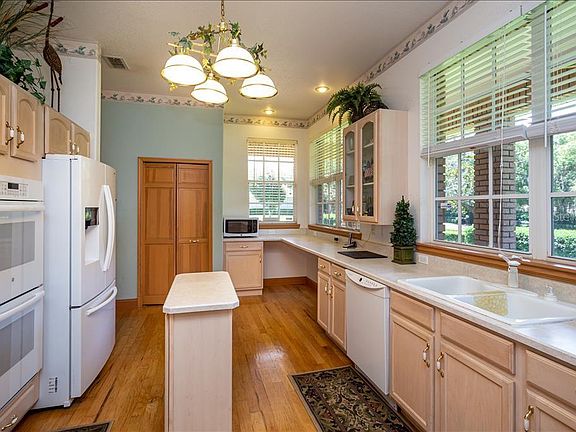 5th image of 13501 Vista Del Lago Blvd