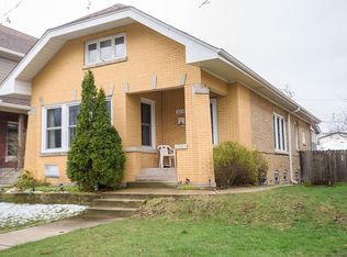 6134 N Newburg Ave, Chicago, IL