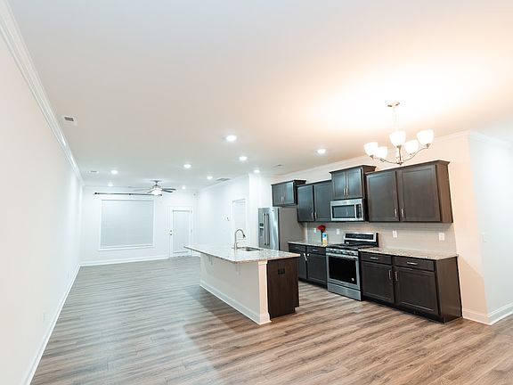 5th image of 3831 Fairlady Ln