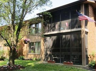 22960 Mastick Rd APT 103, Fairview Park, OH 44126