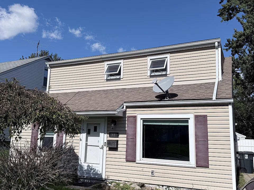 2481 Ogden Ave