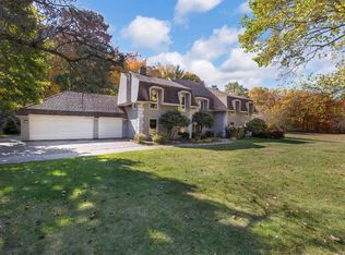 610 Manchester Rd, Fairview, PA 16415