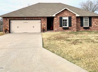 908 S Roane Ct, Webb City, MO 64870