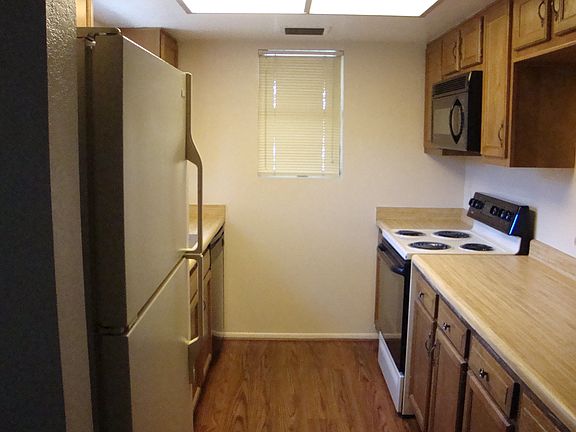 2nd image of 850 S River Dr Unit 2016