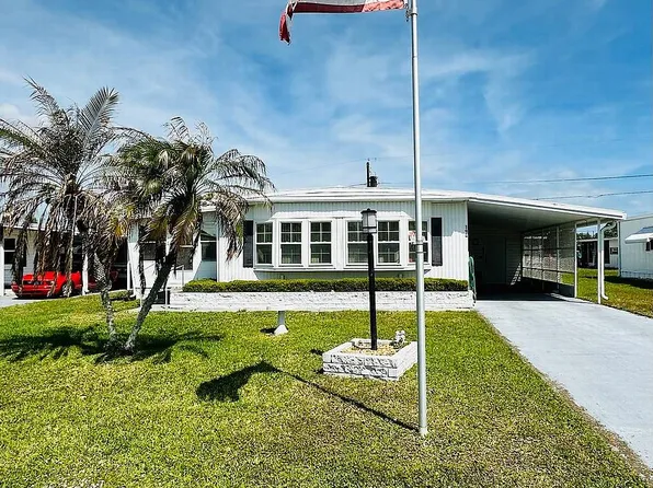 194 Orchard St, Port Orange, FL 32127