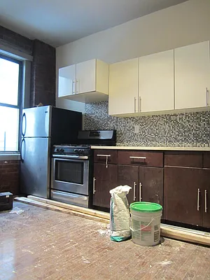 Rented by Uptown Flats LLC | media 33