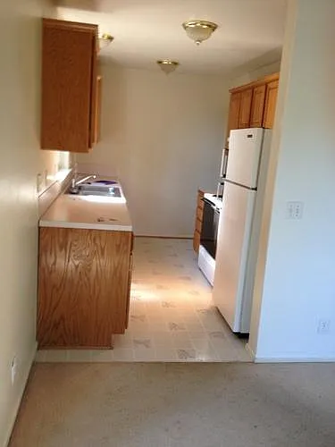 3541 Willamette St — Photo 2