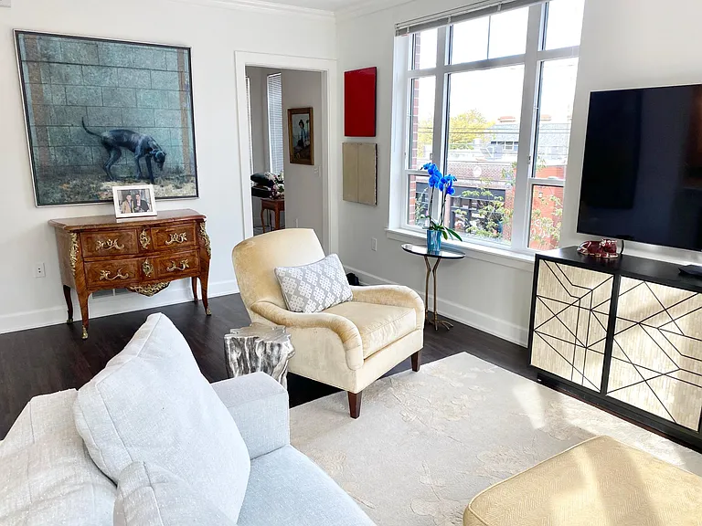 21 Astor — Photo 13