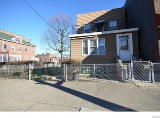 3214 Bronxwood Ave, Bronx, NY 10469