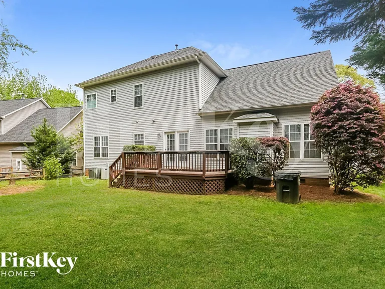 8601 Glade Ct — Photo 15