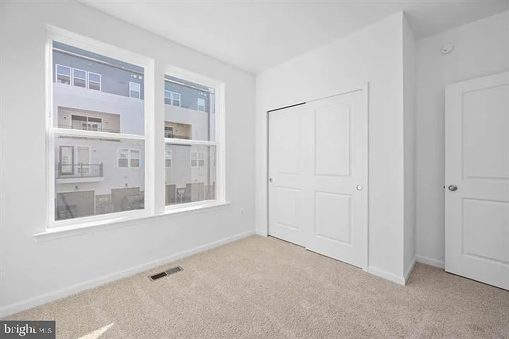 2528 Neabsco Common Pl — Photo 12