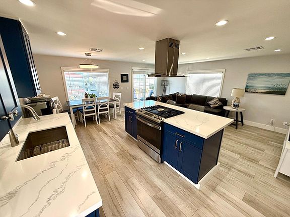 2nd image of 8 Lighthouse Rd #8