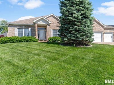 114 Heatherstone Dr, Chatham, IL, 62629