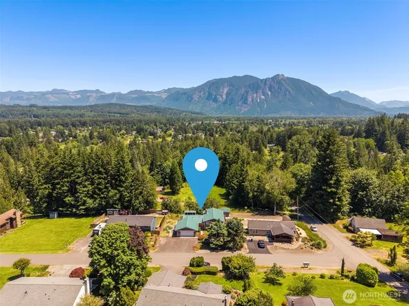 8516 375th Avenue SE, Snoqualmie, WA 98065