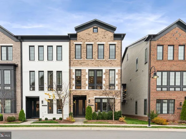 20379 Codman Dr, Ashburn, VA 20147