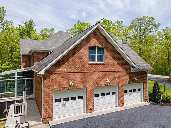 5th image of 850 S Jefferson Forest Ln