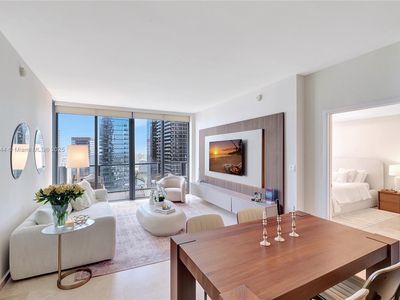 88 SW 7th St APT 3003, Miami, FL, 33130