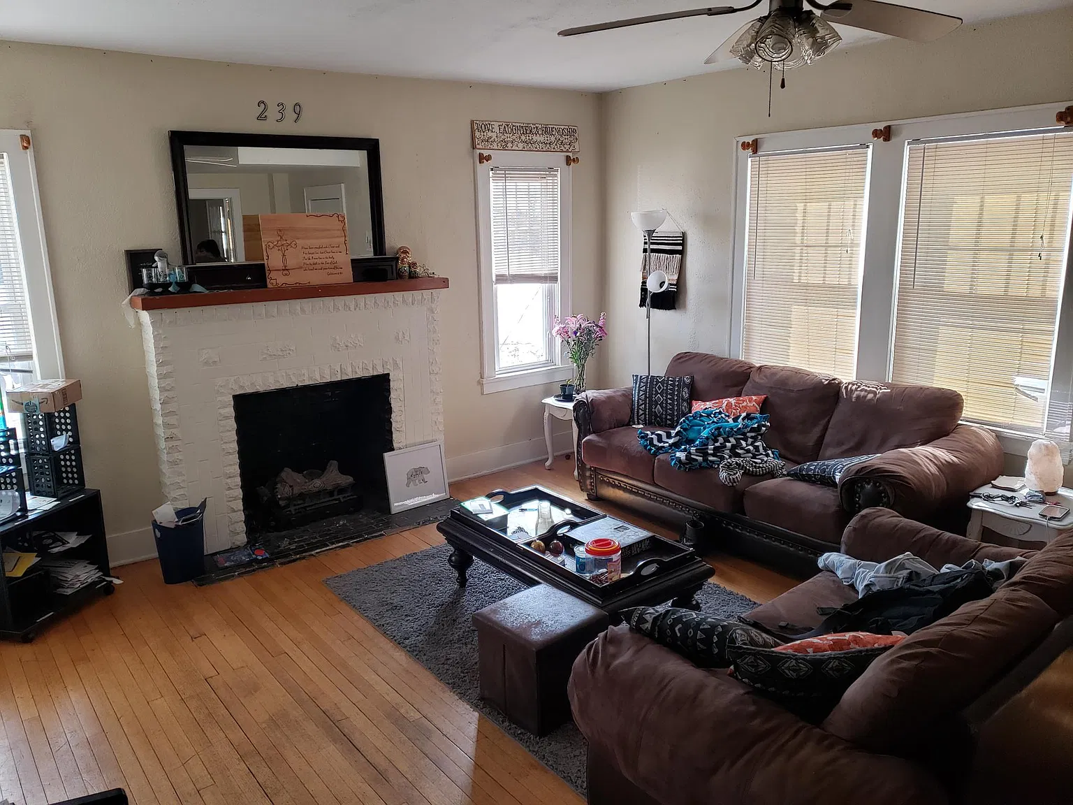 4 bed, 2.5 bath, 2448 sqft, $600 — Photo 2