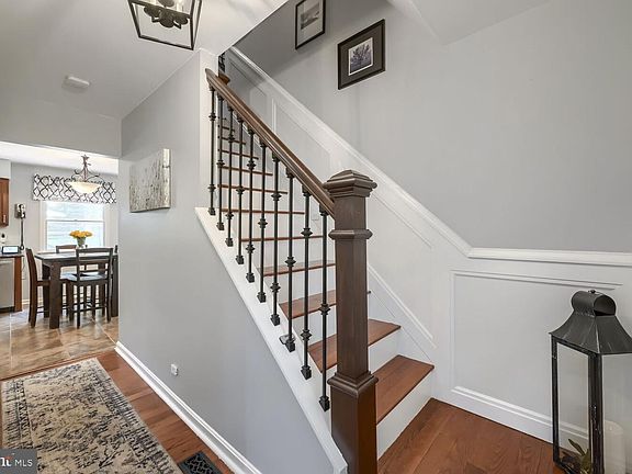 4th image of 2222 Kempton Park Cir