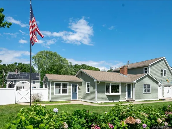 6 Willard Street, Old Saybrook, CT 06475