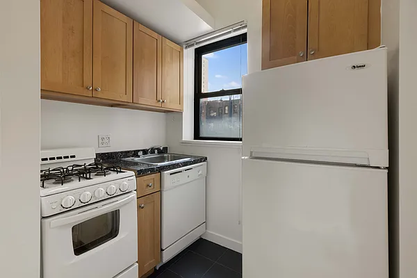 Rented by MNS | media 5