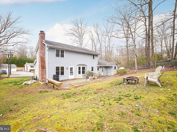 2nd image of 22880 Gunston Dr
