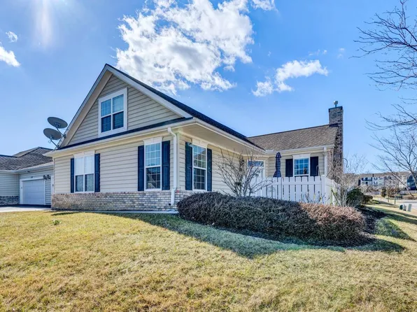55 Revolution Cir, Christiansburg, VA 24073