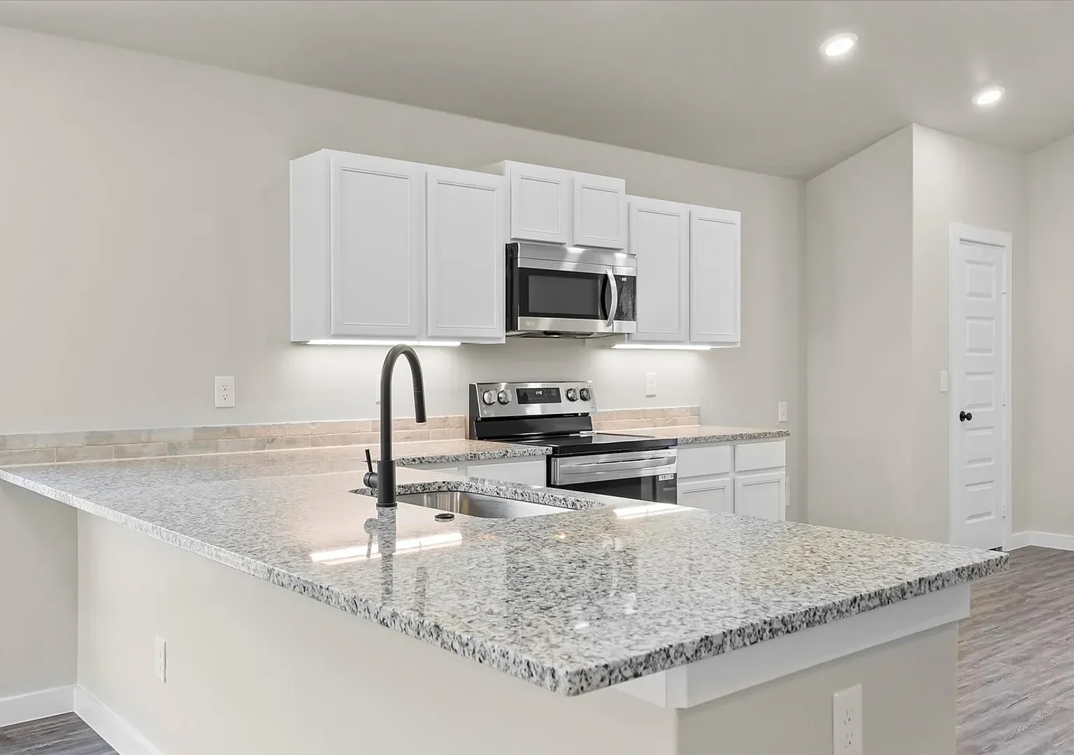 Upland West is the Best Pre-Leasing for August! — Photo 4