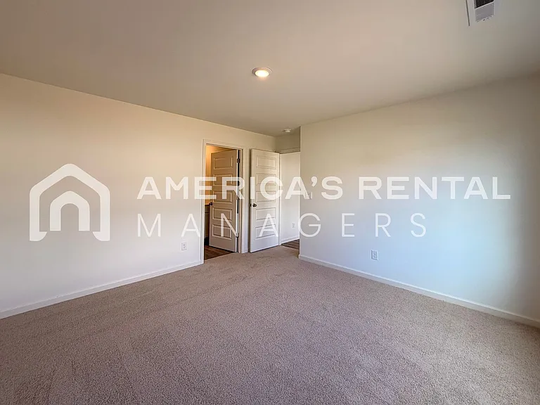 2126 Addison Way SW — Photo 33