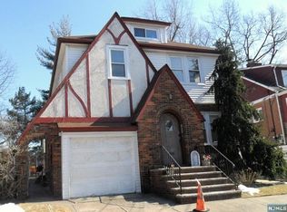 568 Monroe Pl, Ridgefield, NJ 07657