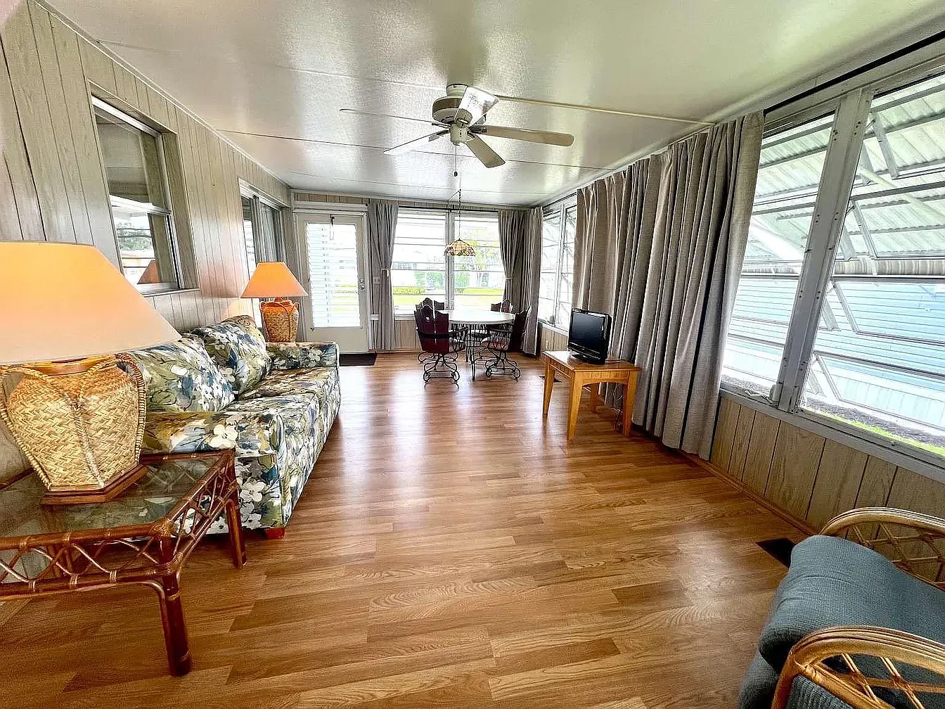 2 bed, 1400 sqft, $1,600 — Photo 2