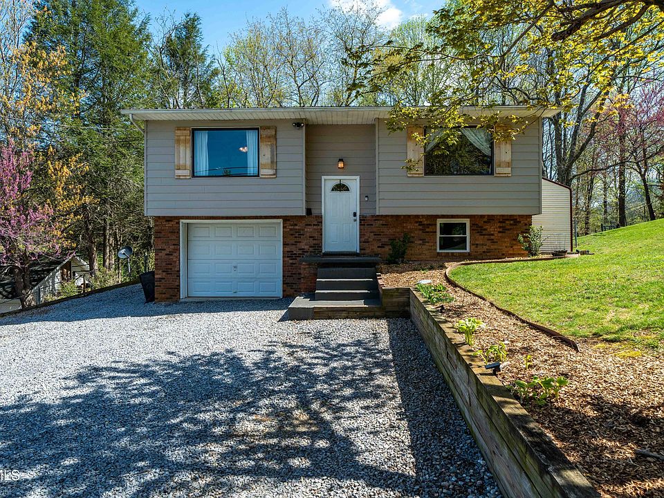 1st image of 105 Green Acres Dr