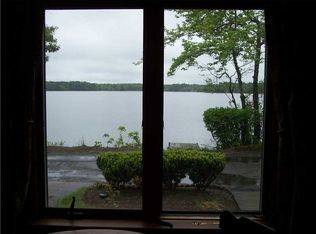 26 Lakeside Dr, Coventry, RI 02816