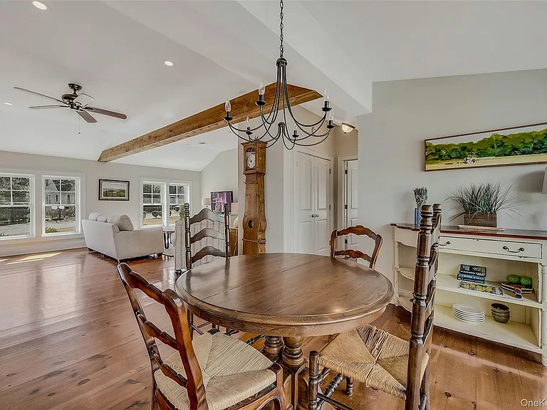 635 Strohson Rd — Photo 17