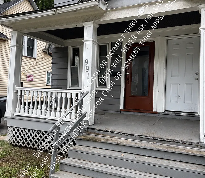 989-991 Avenue D991 #991 — Photo 1