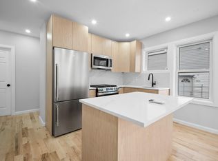 12254 Grayson St, Springfield Gardens, NY 11413