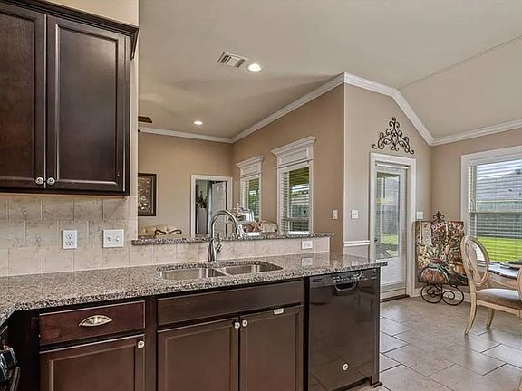 4th image of 3793 Pickering Pass Dr
