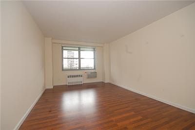 3rd image of 10420 Queens Blvd APT 2M