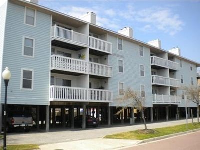 2246 E Ocean View Ave APT 301, Norfolk, VA, 23518