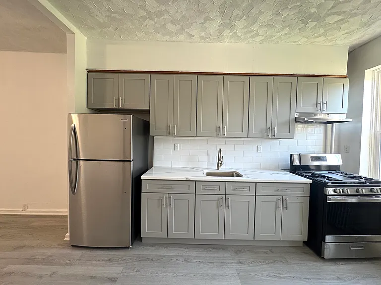 54-12 Flushing Ave #2A — Photo 4