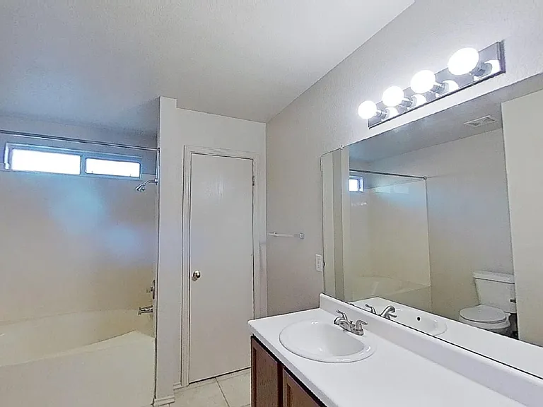 1200 Hughmont Dr — Photo 7