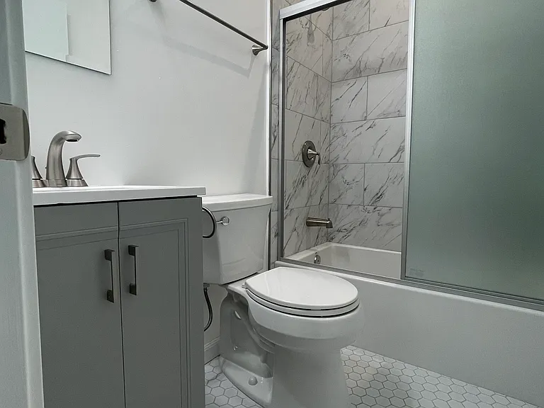 5123 Ascot Ave #5123 — Photo 4