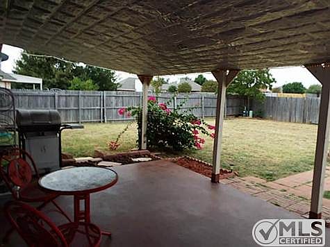 5th image of 931 Rolling Meadows Dr