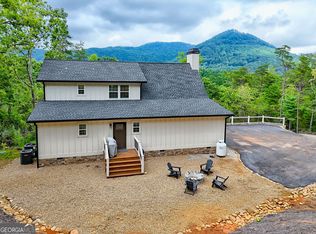 63 Redwood Ln, Tiger, GA 30576