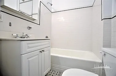 Rented by Manhattan Realty Group