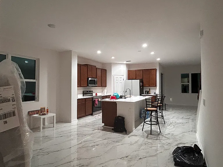 Sky Lakes Dr — Photo 5