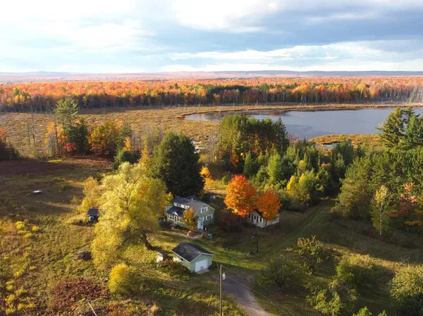 35487 Pike River Rd, Chassell, MI 49916