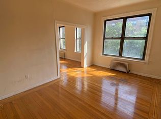 209 Underhill Ave APT 3C, Brooklyn, NY 11238